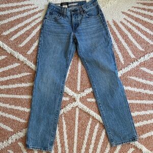 Levi's Women's Middy Straight 25